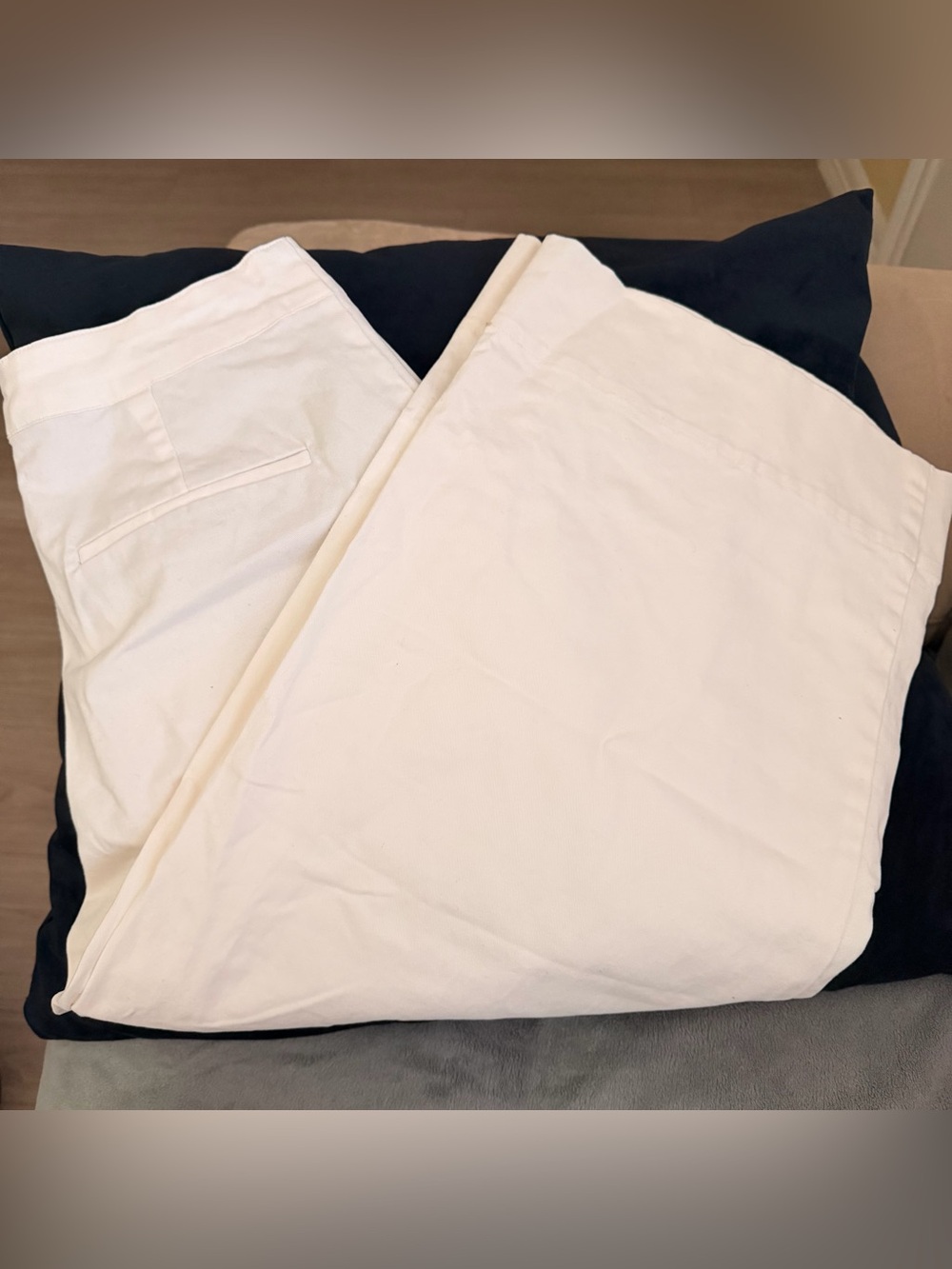 White Wide Leg Capri Pants